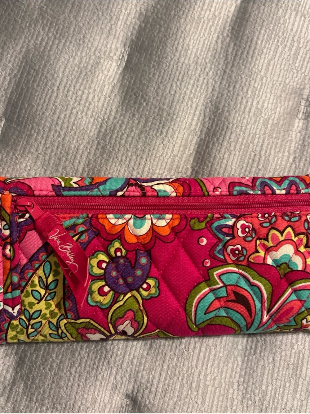 Vera Bradley Hot Pink Quilted Floral Zip wallet pink swirls